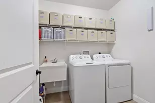 40 Phoebe St, Methuen, MA 01844 - Photo 16