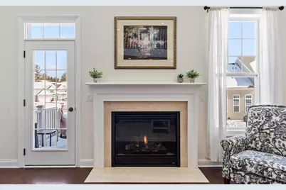 40 Phoebe St #101, Methuen, MA 01844 - Photo 6