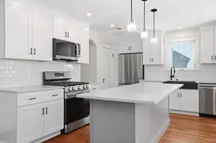 28 Brook Rd, Quincy, MA 02169 - Photo 4