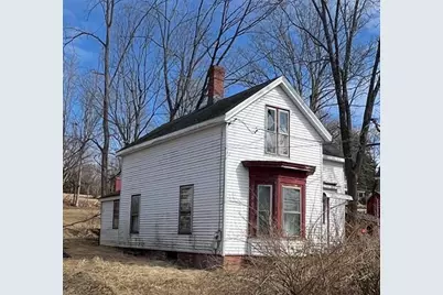 10 Green St, Brookfield, MA 01506 - Photo 2