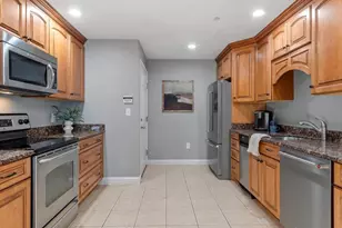 10 Pomeworth St, Stoneham, MA 02180 - Photo 8