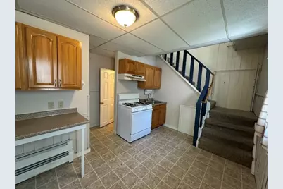 697 Main Street #3, Amherst, MA 01002 - Photo 4