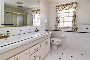 9 Buttercup Ln, Dover, MA 02030 - Photo 22
