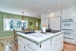9 Buttercup Ln, Dover, MA 02030 - Photo 10