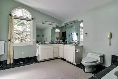 9 Buttercup Ln, Dover, MA 02030 - Photo 14