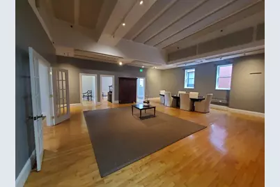 323 Newbury Street, Boston, MA 02115 - Photo 4