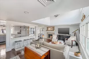 31 Warren Ave, Plymouth, MA 02360 - Photo 8