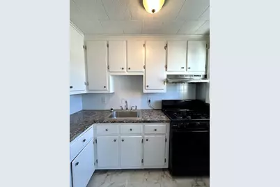 47 Davis St #3, Fall River, MA 02720 - Photo 6