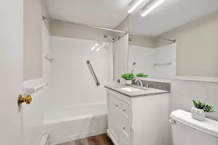 1321 Worcester Rd, Framingham, MA 01701 - Photo 14