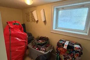 27 Essex St, Cambridge, MA 02139 - Photo 10