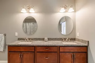 47 Surrey Ln, East Bridgewater, MA 02333 - Photo 14