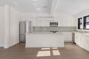 1864 River St, Boston, MA 02136 - Photo 10