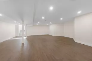 1864 River St, Boston, MA 02136 - Photo 16