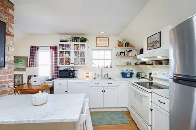 16 Bentley St. #3, Salem, MA 01970 - Photo 6