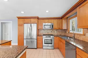 77 Colonial Rd, Sudbury, MA 01776 - Photo 8