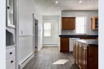 24 Hancock St #2, Peabody, MA 01960 - Photo 4