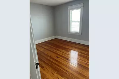 27 Wisconsin Ave #3, Somerville, MA 02145 - Photo 4