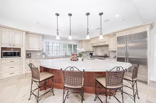 568 Wellesley St, Weston, MA 02493 - Photo 12