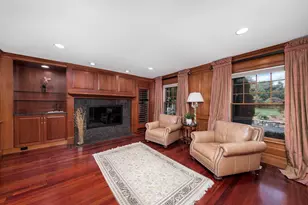 568 Wellesley St, Weston, MA 02493 - Photo 8