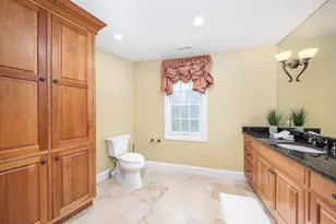 568 Wellesley St, Weston, MA 02493 - Photo 20