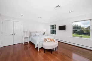 568 Wellesley St, Weston, MA 02493 - Photo 34