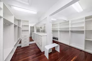 568 Wellesley St, Weston, MA 02493 - Photo 24