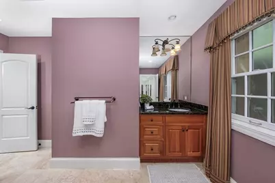 568 Wellesley St, Weston, MA 02493 - Photo 30