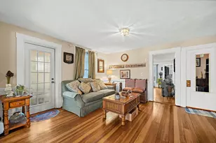 17 Wright St, Woburn, MA 01801 - Photo 8