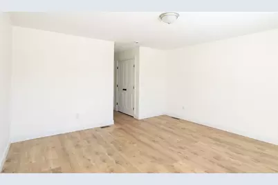 4 Hayley Cir #0, Rochester, MA 02770 - Photo 14