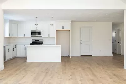 4 Hayley Cir #0, Rochester, MA 02770 - Photo 6