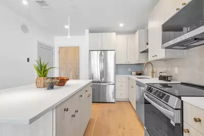 34 Oak Street #103, Boston, MA 02136 - Photo 4