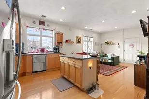 557 Salem, Malden, MA 02148 - Photo 12