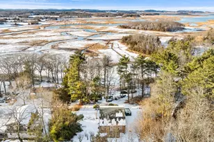 24 Lufkin St, Essex, MA 01929 - Photo 2