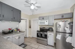 2 Lakeview Ave, Sterling, MA 01564 - Photo 4