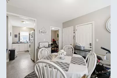 37 Holman Street, Attleboro, MA 02703 - Photo 8