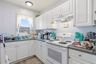 37 Holman St, Attleboro, MA 02703 - Photo 16