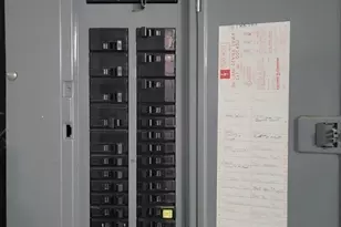 35 Genessee St, Worcester, MA 01603 - Photo 22