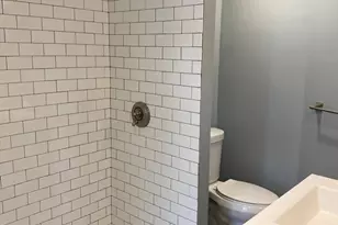 33 Chelsea St, Boston, MA 02128 - Photo 12