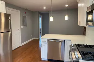 33 Chelsea St, Boston, MA 02128 - Photo 4