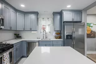 9 Granite St, Milford, MA 01757 - Photo 16