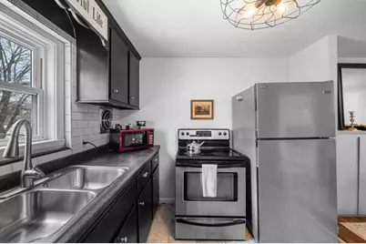 1 Boardman Street #6, Salem, MA 01970 - Photo 6