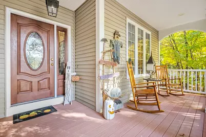 9 Marissa Cir, Worcester, MA 01603 - Photo 2