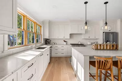 9 Flatley Avenue, Manchester by the Sea, MA 01944 - Photo 4