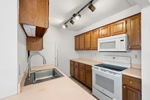 95 Nahant St, Lynn, MA 01902 - Photo 12