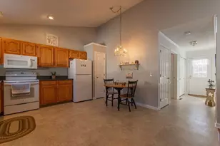 27 Rosewood Ln, Southwick, MA 01077 - Photo 16