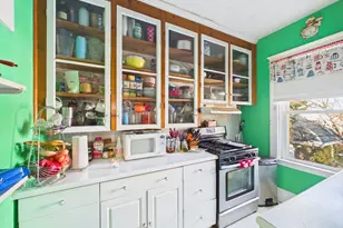 311-313 Hawthorn St, New Bedford, MA 02740 - Photo 6