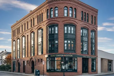 5 Davis Ave #5, Brookline, MA 02445 - Photo 1