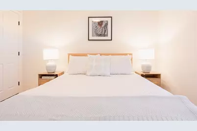 5 Davis Ave #5, Brookline, MA 02445 - Photo 16