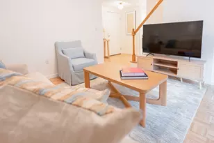 5 Davis Ave, Brookline, MA 02445 - Photo 10