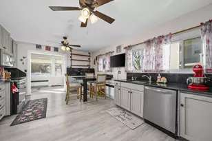 29 Waldo St, New Bedford, MA 02745 - Photo 8